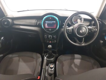 Used MINI Hatch 2019 for sale - 76484039: Photo