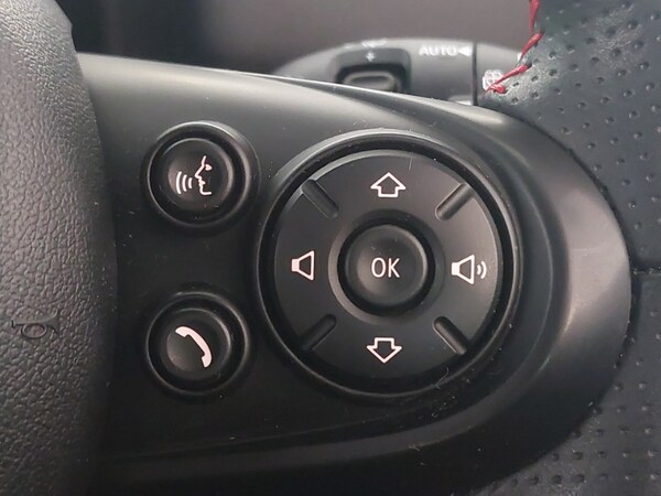 Used MINI Hatch 2019 for sale - 76141043: Photo 19