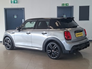 Used MINI Cooper 2024 for sale - 79618677: Photo