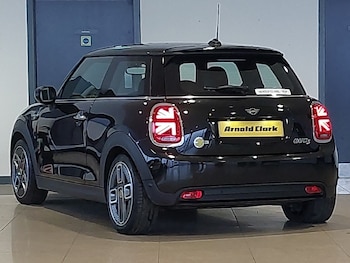 Used MINI Hatch 2022 for sale - 77433816: Photo