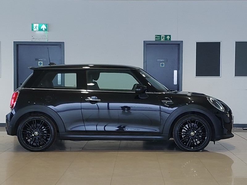 Used MINI Hatch 2023 for sale - 77433751: Photo 2