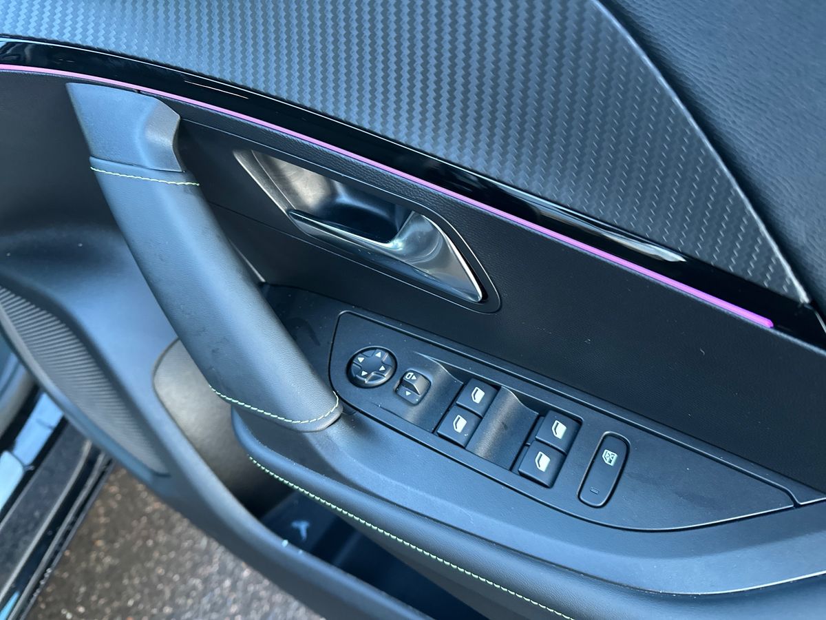 Used Peugeot 2008 2024 for sale - 77031538: Photo 25