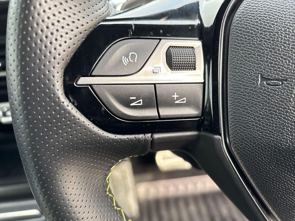 Used Peugeot 2008 2023 for sale - 76684104: Photo 26