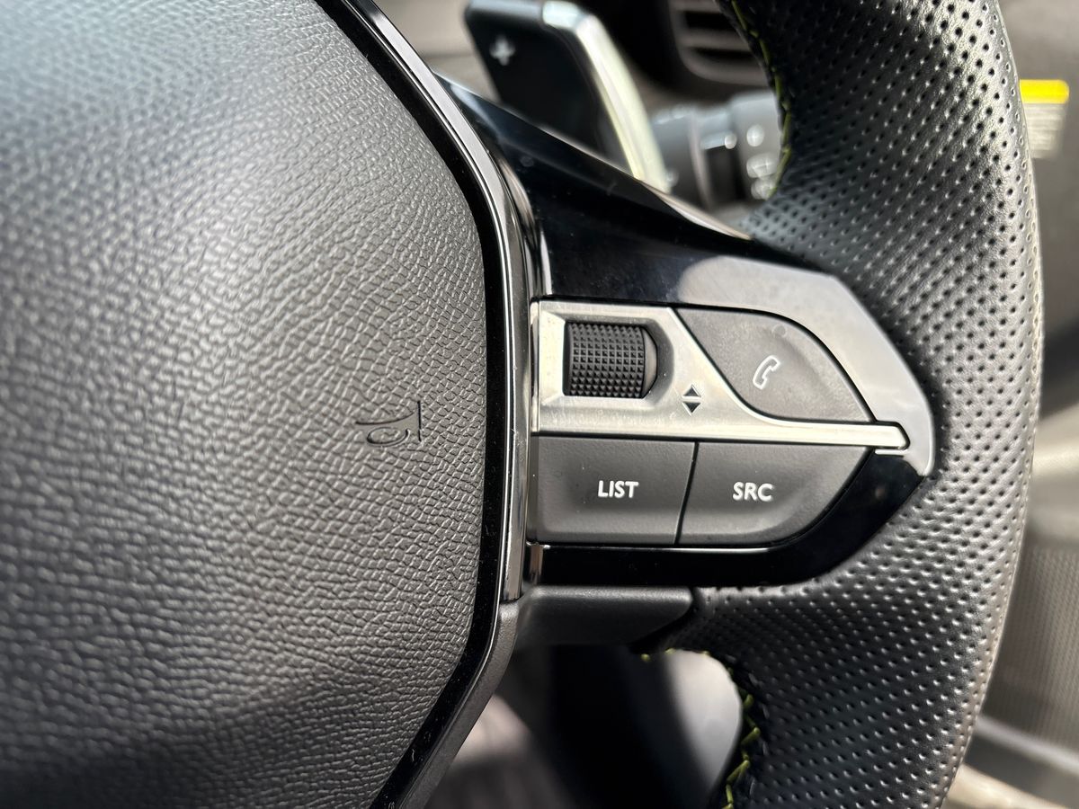 Used Peugeot 2008 2023 for sale - 76684104: Photo 27