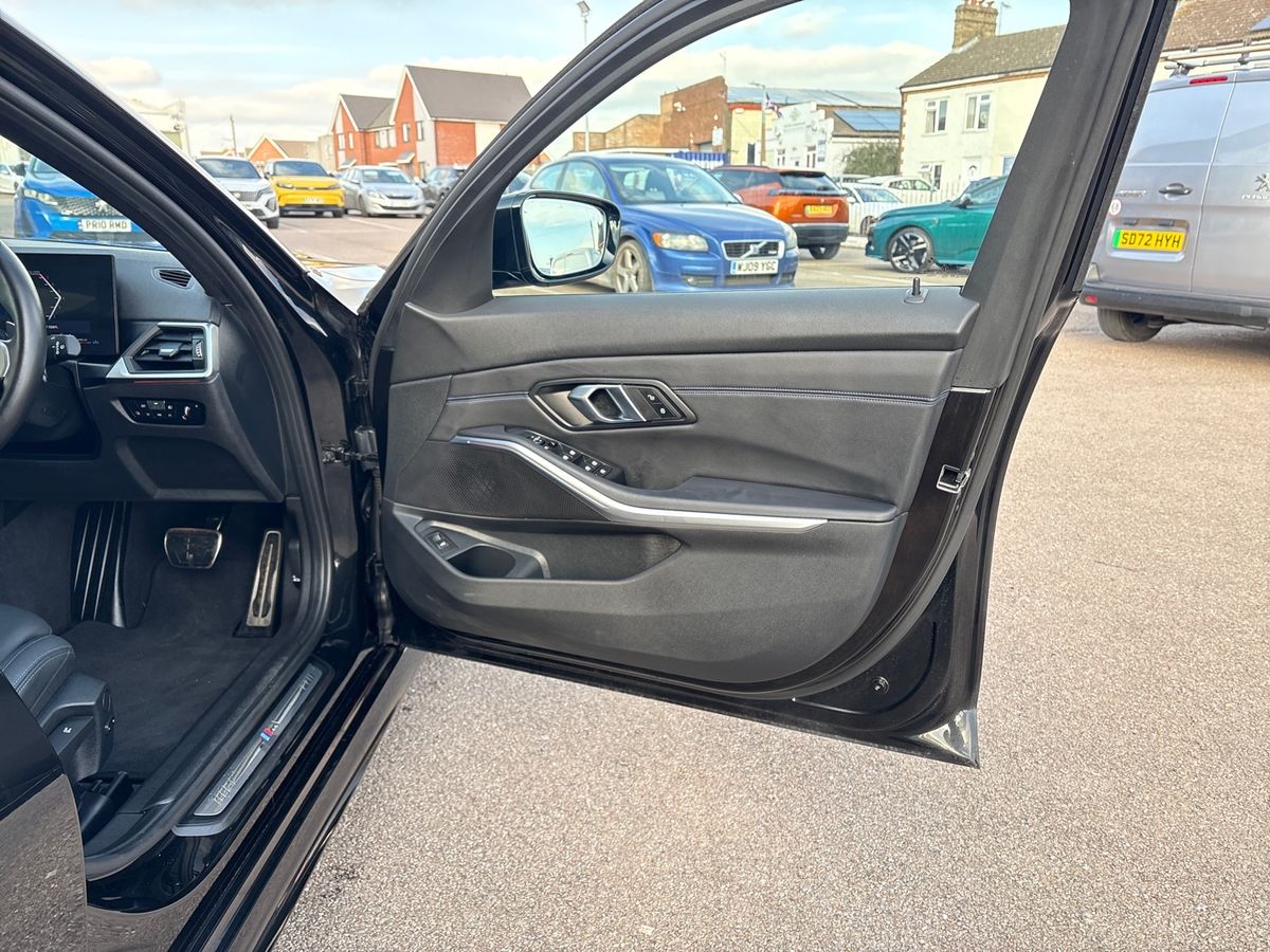 Used BMW 3 Series 2024 for sale - 77739946: Photo 35