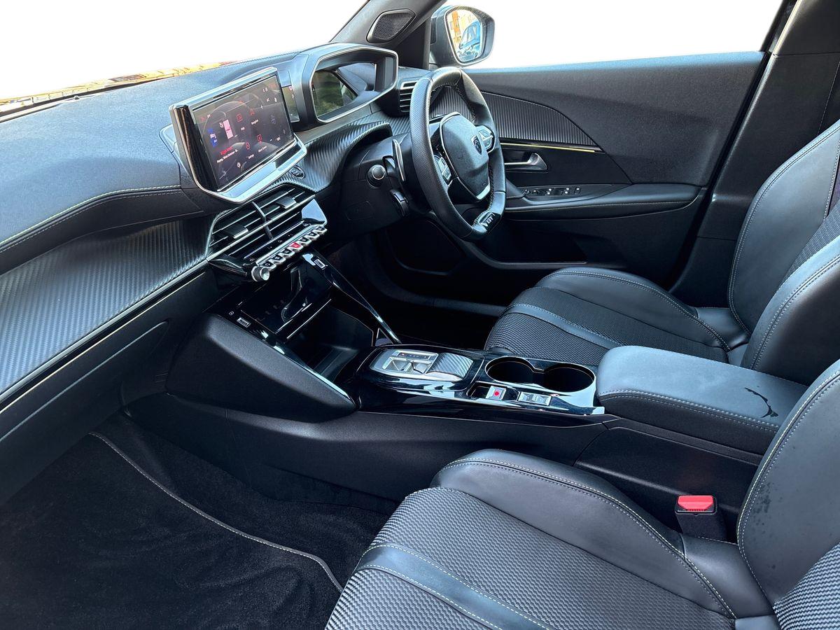 Used Peugeot 2008 2023 for sale - 77013120: Photo 11