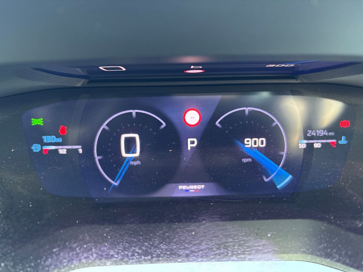 Used Peugeot 2008 2023 for sale - 77013120: Photo 18