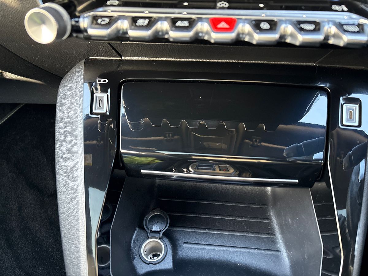 Used Peugeot 2008 2023 for sale - 77013120: Photo 24