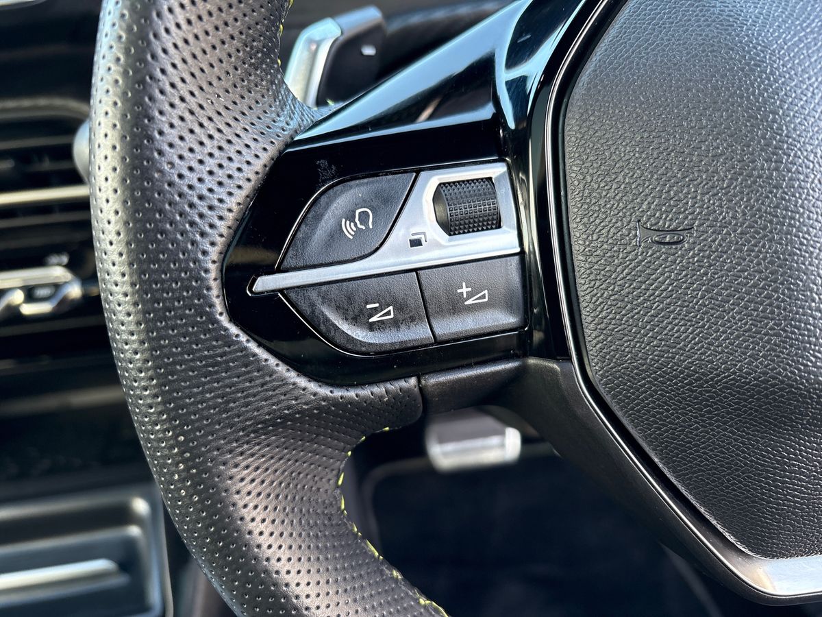 Used Peugeot 2008 2023 for sale - 77013120: Photo 26