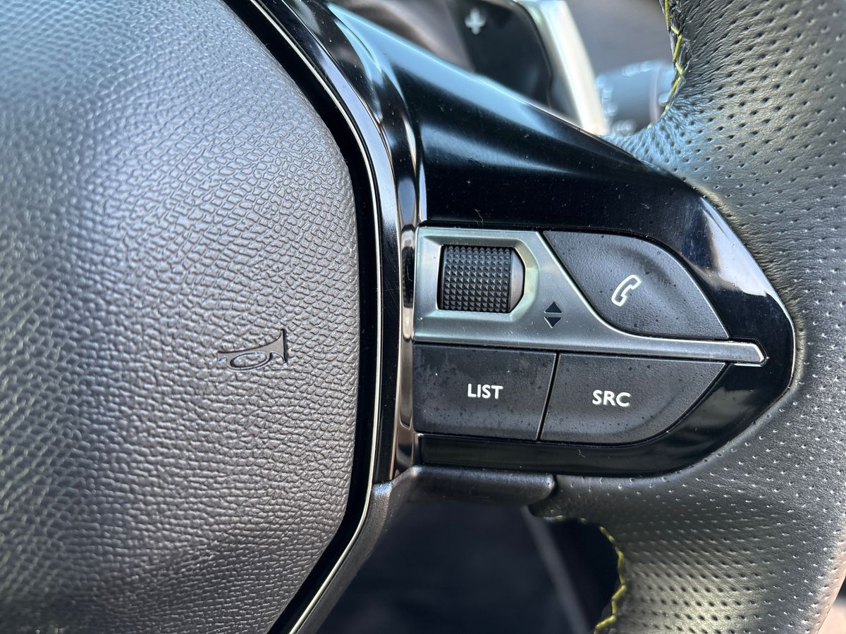 Used Peugeot 2008 2023 for sale - 77013120: Photo 27