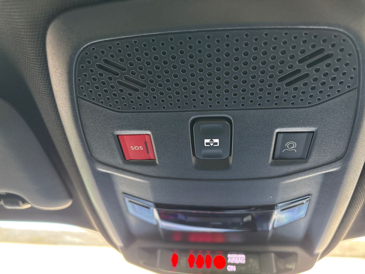 Used Peugeot 2008 2023 for sale - 77013120: Photo 29