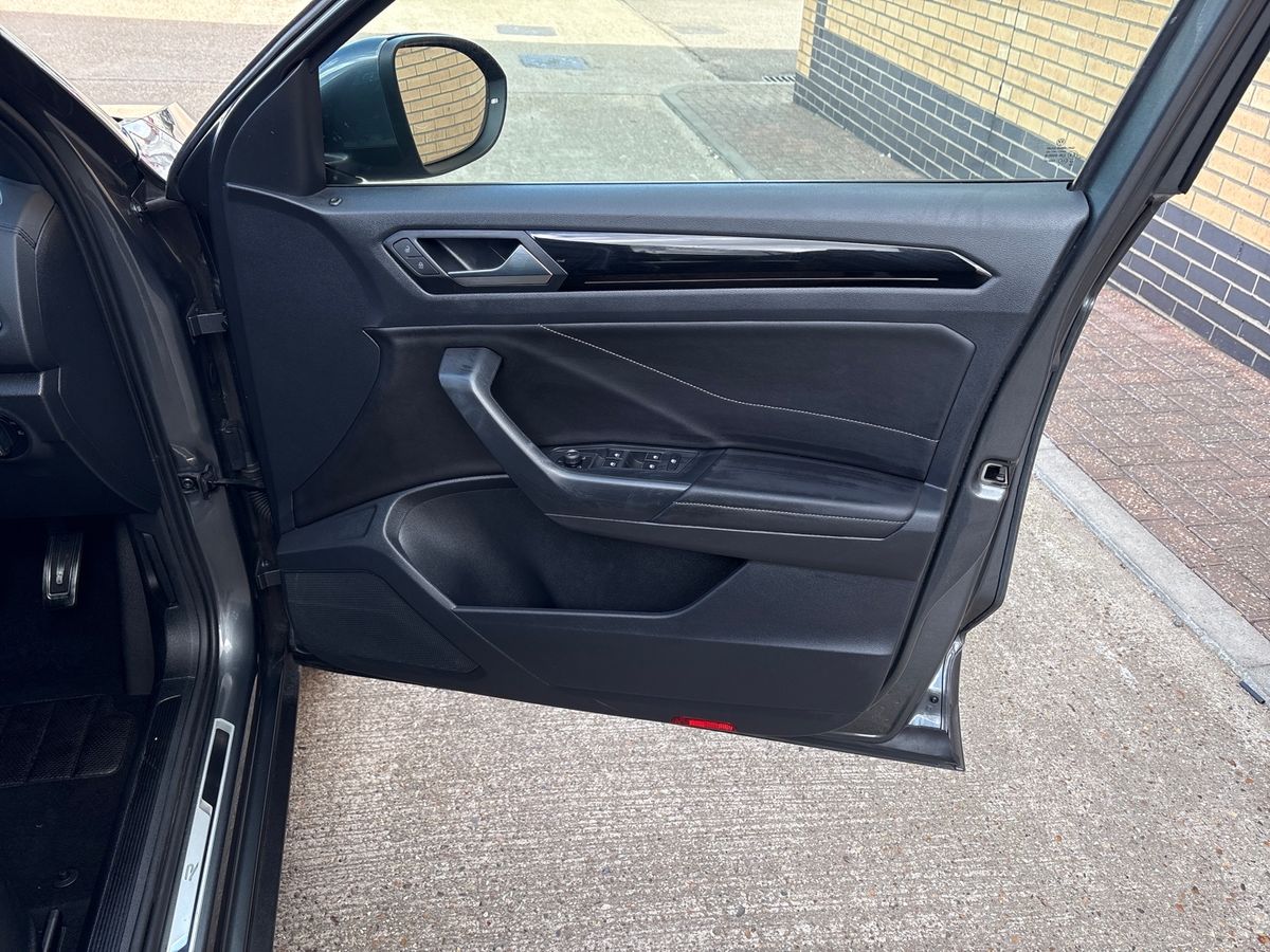 Used Volkswagen T-Roc 2022 for sale - 78055204: Photo 35