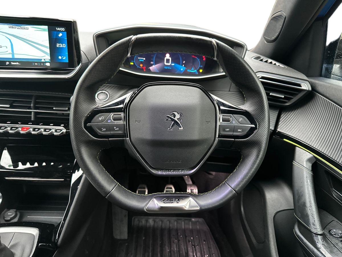 Used Peugeot 2008 2021 for sale - 77281000: Photo 17