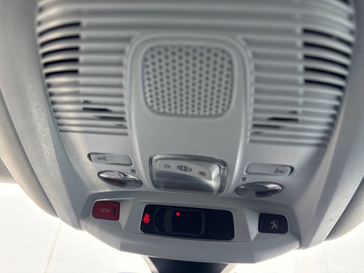 Used Peugeot 3008 2022 for sale - 77942130: Photo 29