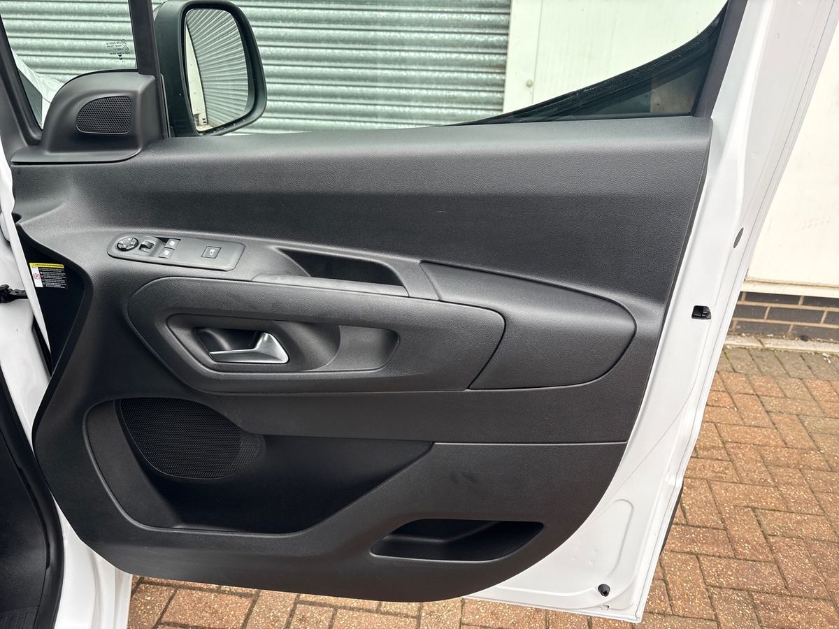 Used Peugeot Partner 2024 for sale - 77745743: Photo 35
