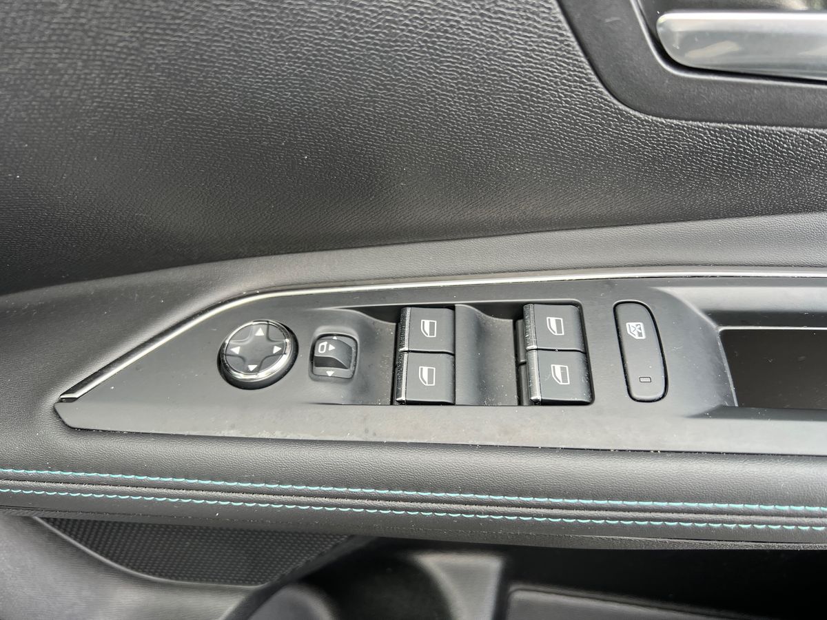 Used Peugeot 5008 2023 for sale - 76638396: Photo 25