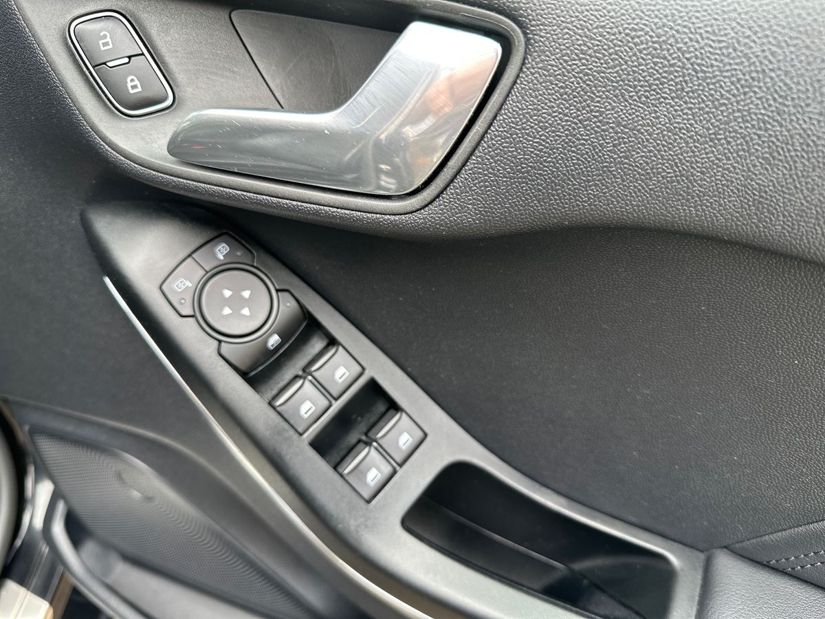 Used Ford Fiesta 2022 for sale - 76626529: Photo 25