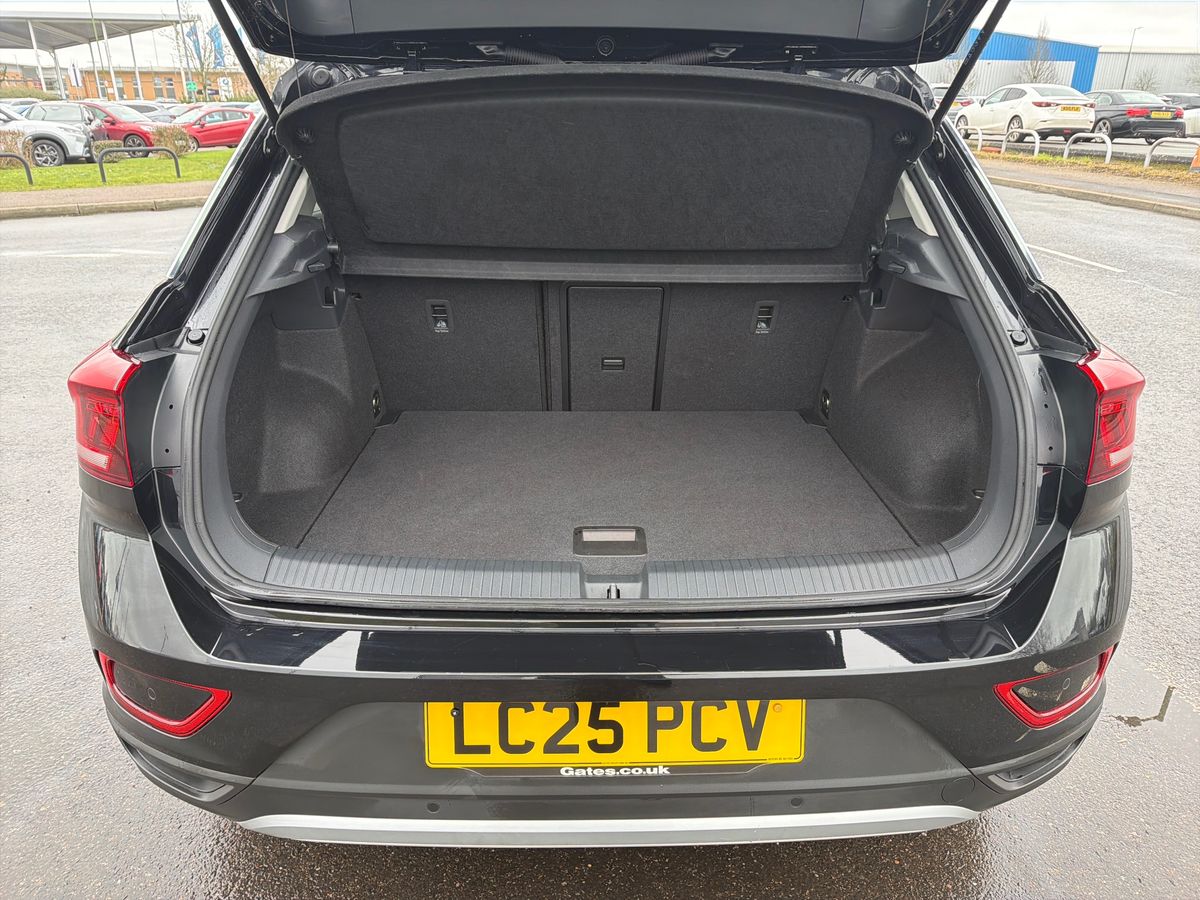 Used Volkswagen T-Roc 2025 for sale - 78179759: Photo 34