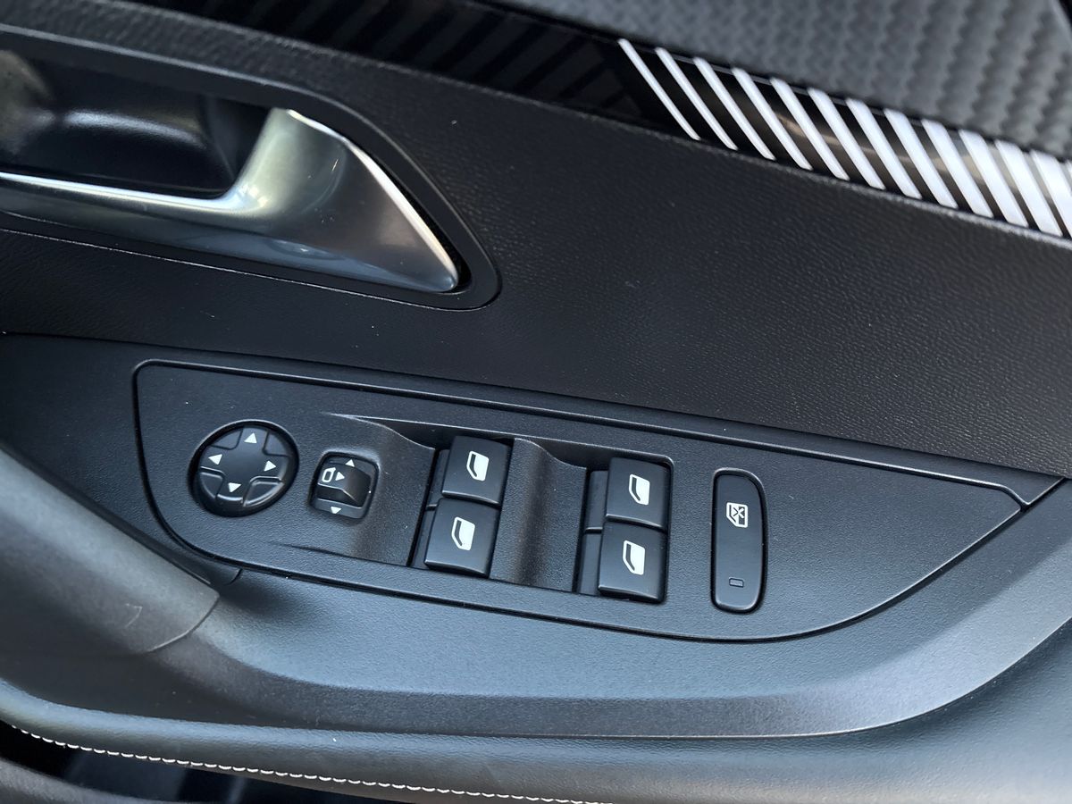 Used Peugeot 2008 2024 for sale - 77164206: Photo 25