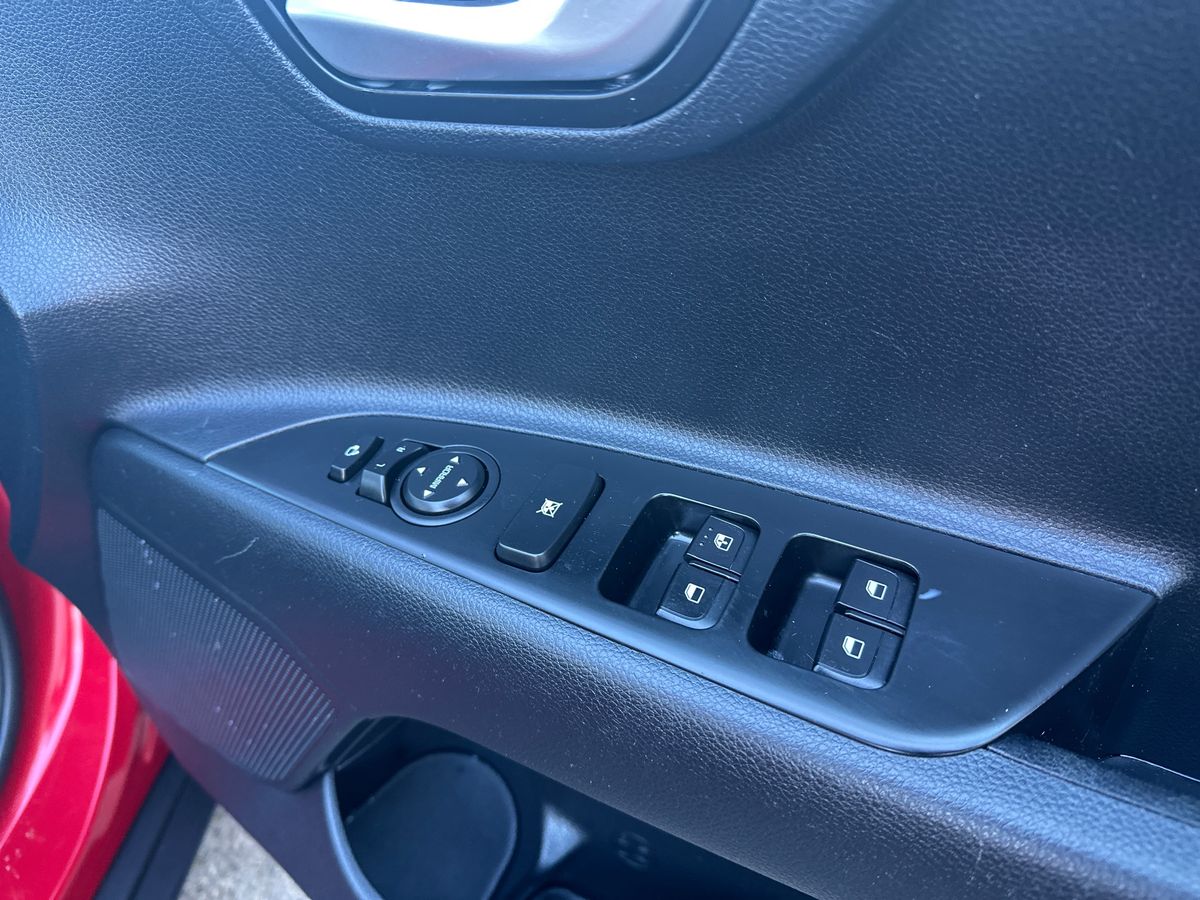 Used Kia Stonic 2022 for sale - 77745737: Photo 21