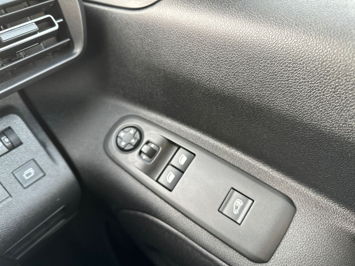 Used Peugeot Partner 2025 for sale - 77170495: Photo 27