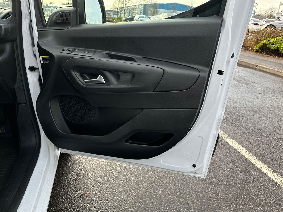 Used Peugeot Partner 2025 for sale - 77170495: Photo 35