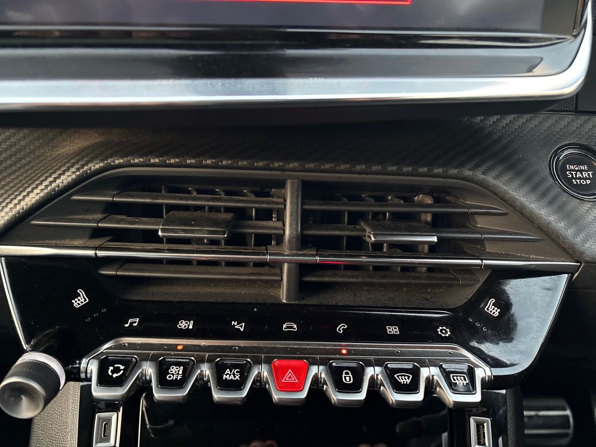 Used Peugeot 2008 2020 for sale - 76640141: Photo 22