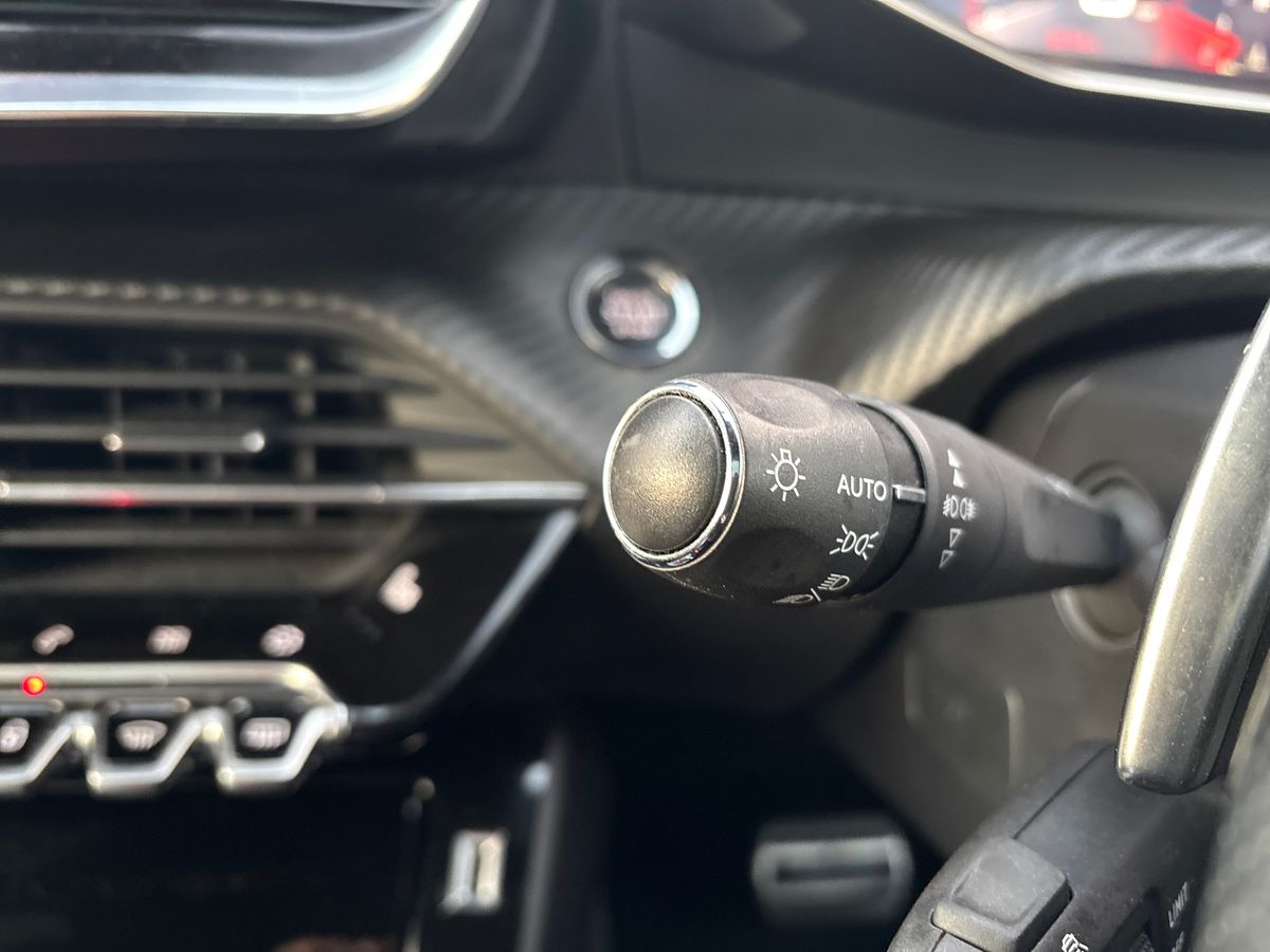 Used Peugeot 2008 2020 for sale - 76640141: Photo 23