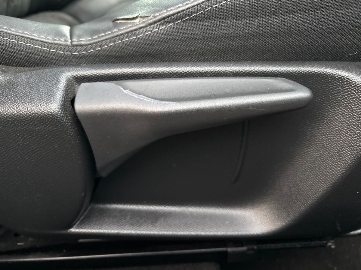 Used Peugeot 2008 2020 for sale - 76640141: Photo 30