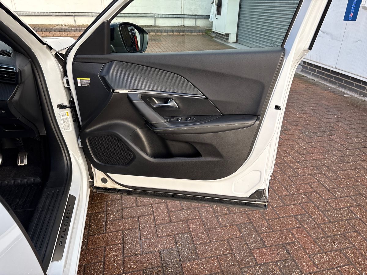 Used Peugeot 2008 2024 for sale - 76684103: Photo 35