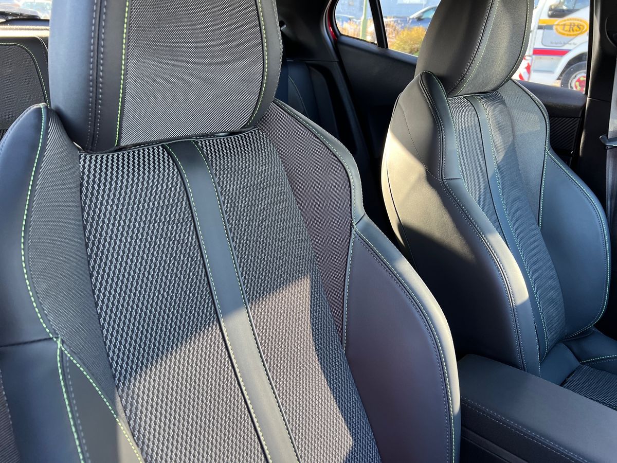 Used Peugeot 2008 2025 for sale - 76626533: Photo 12