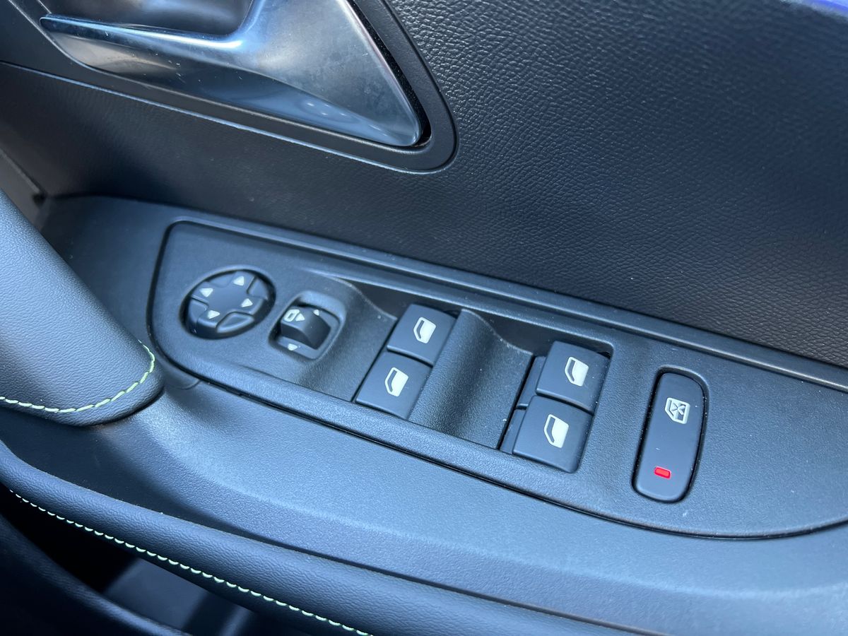 Used Peugeot 2008 2025 for sale - 76626533: Photo 25