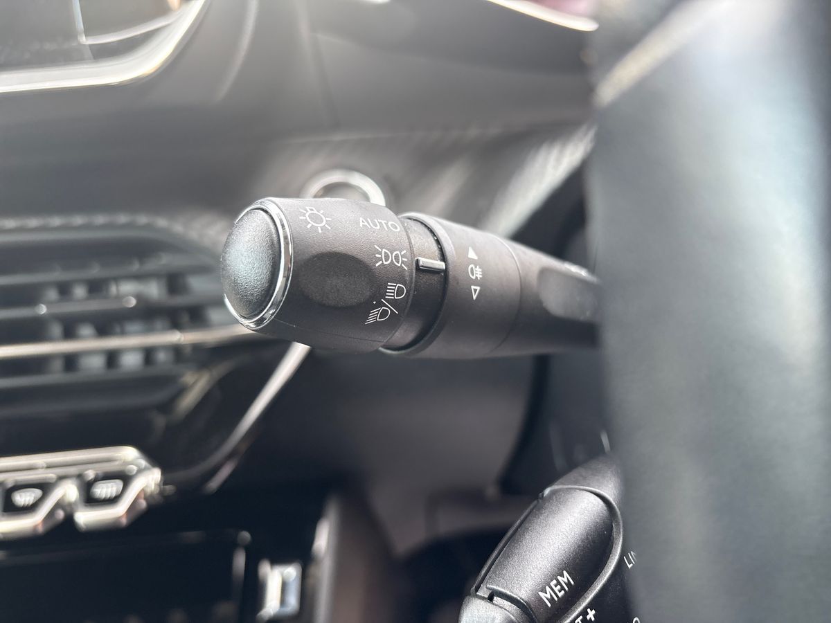 Used Peugeot 208 2021 for sale - 76626532: Photo 23