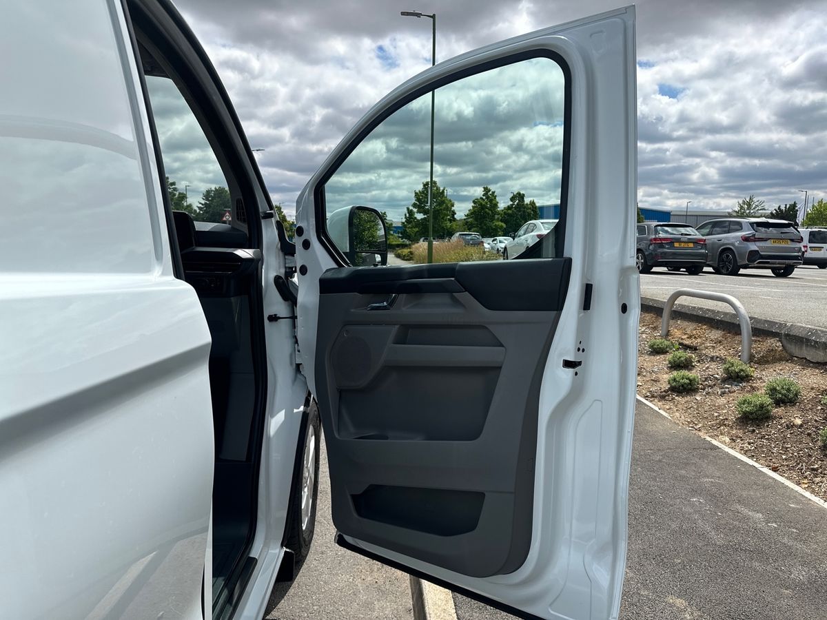 Used Ford Transit Custom 2024 for sale - 76626531: Photo 35