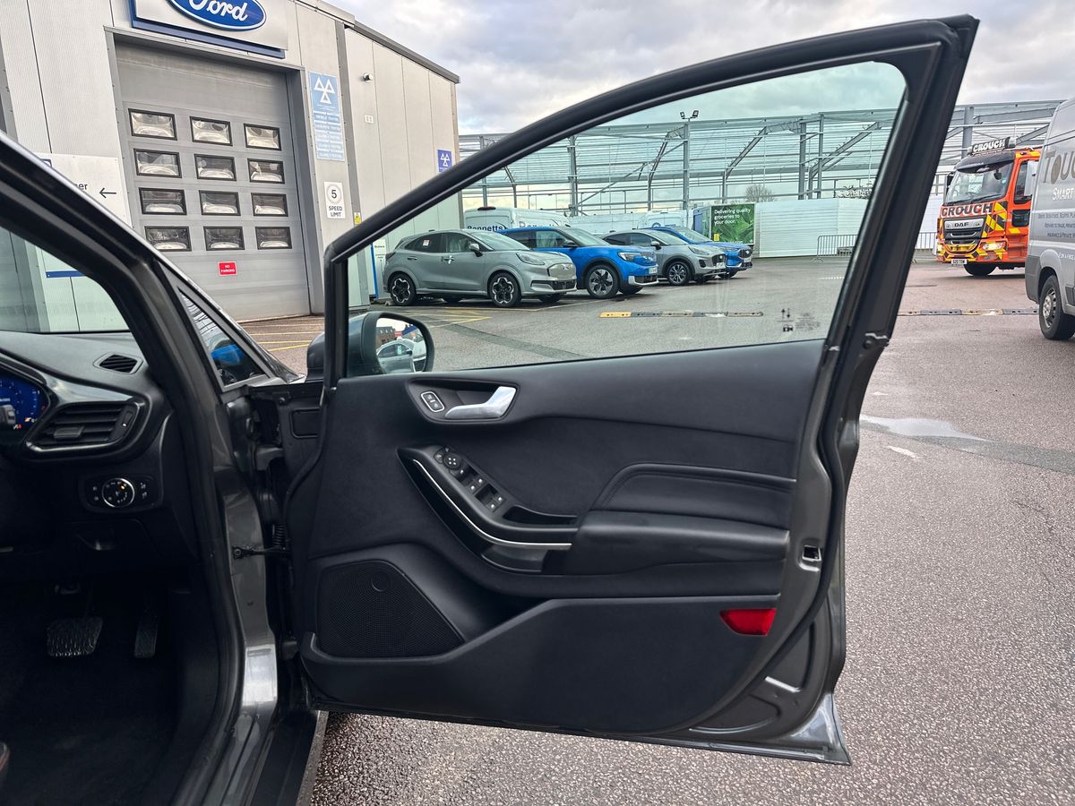 Used Ford Fiesta 2022 for sale - 78074299: Photo 35