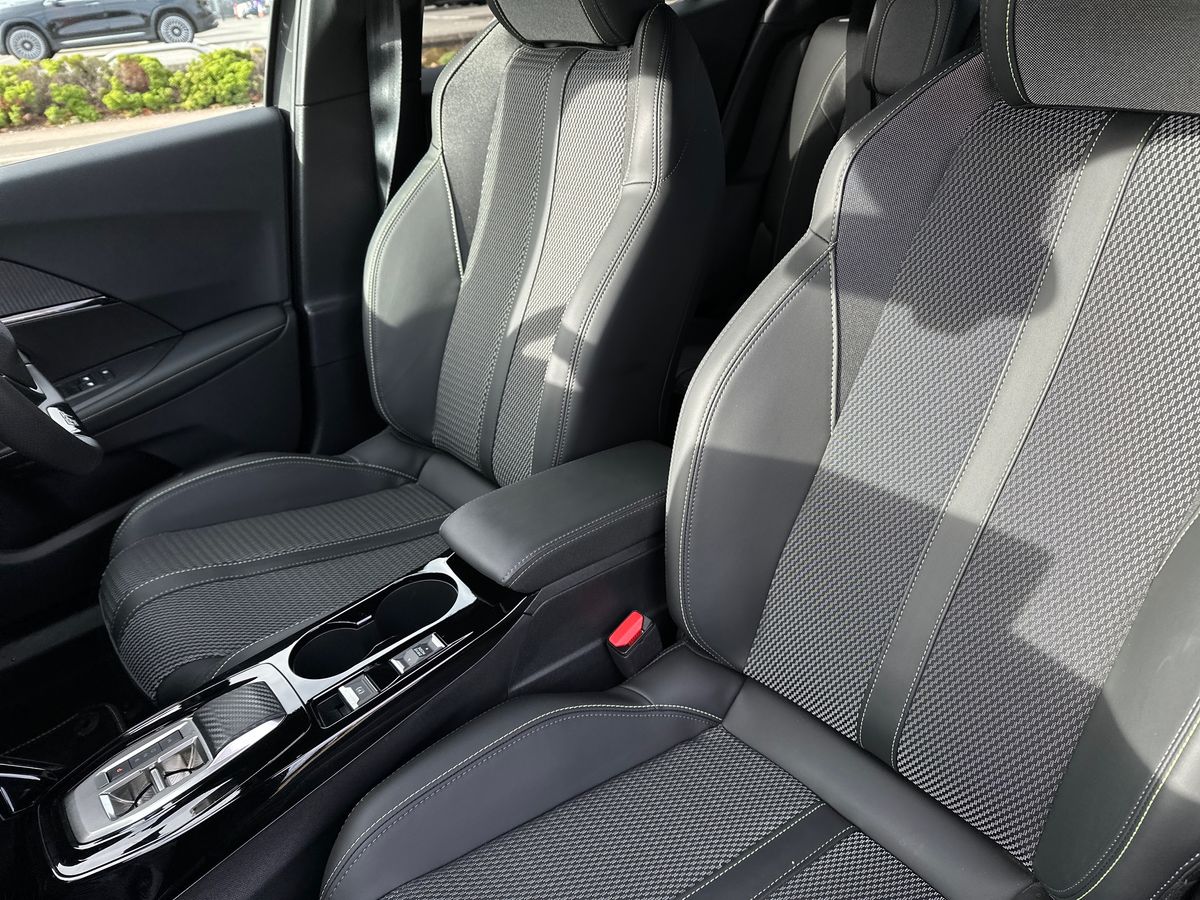 Used Peugeot 2008 2025 for sale - 77127459: Photo 13