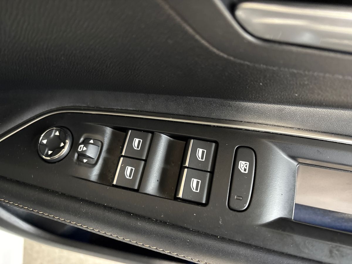 Used Peugeot 3008 2022 for sale - 76668228: Photo 25