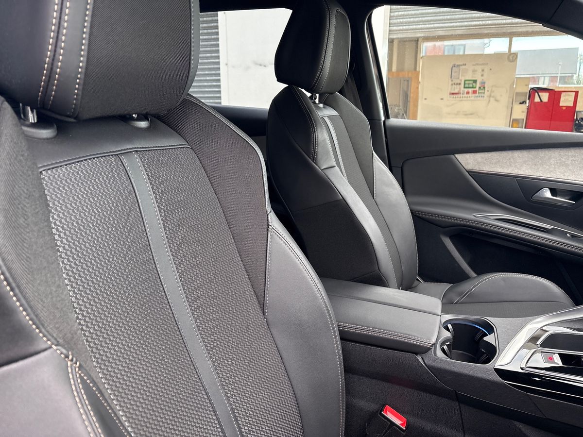 Used Peugeot 3008 2023 for sale - 76696407: Photo 12