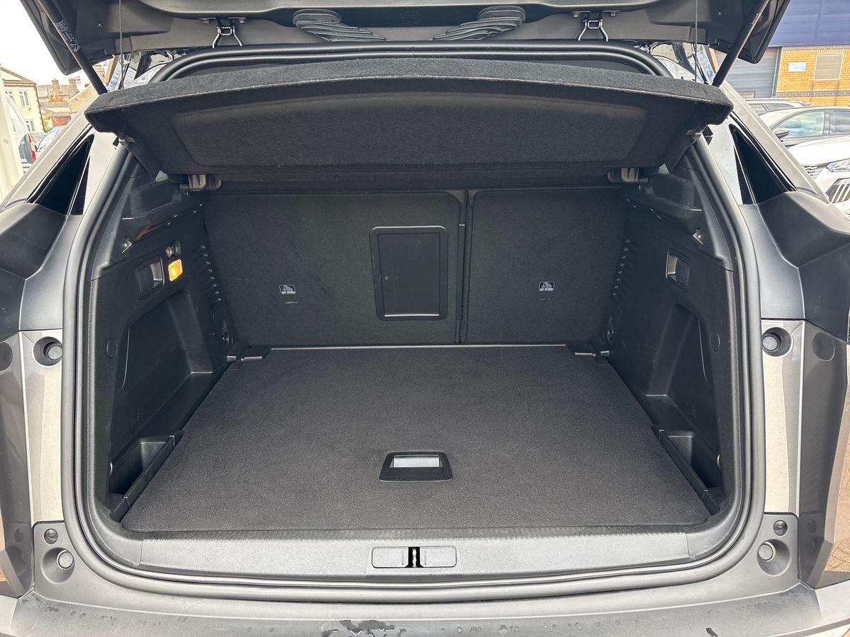 Used Peugeot 3008 2023 for sale - 76696407: Photo 34