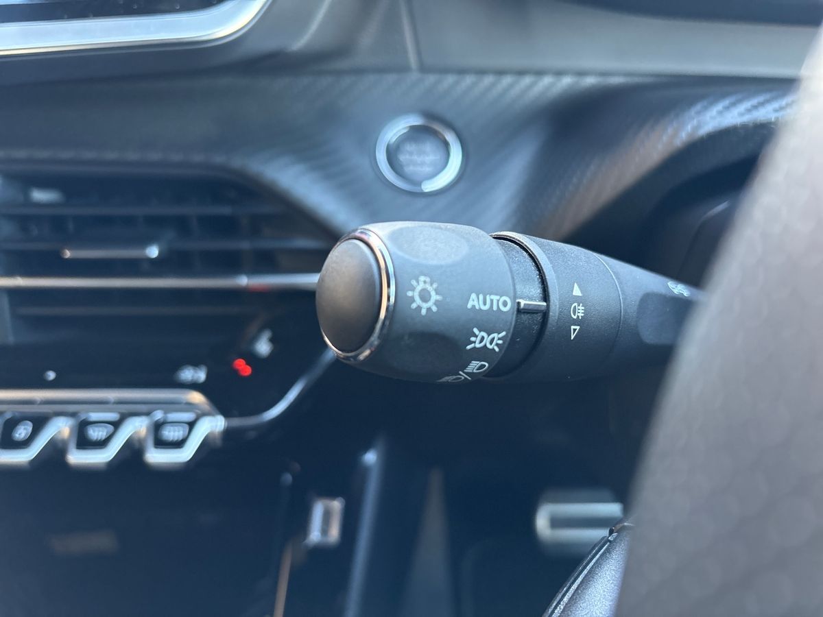 Used Peugeot 2008 2023 for sale - 78158602: Photo 23