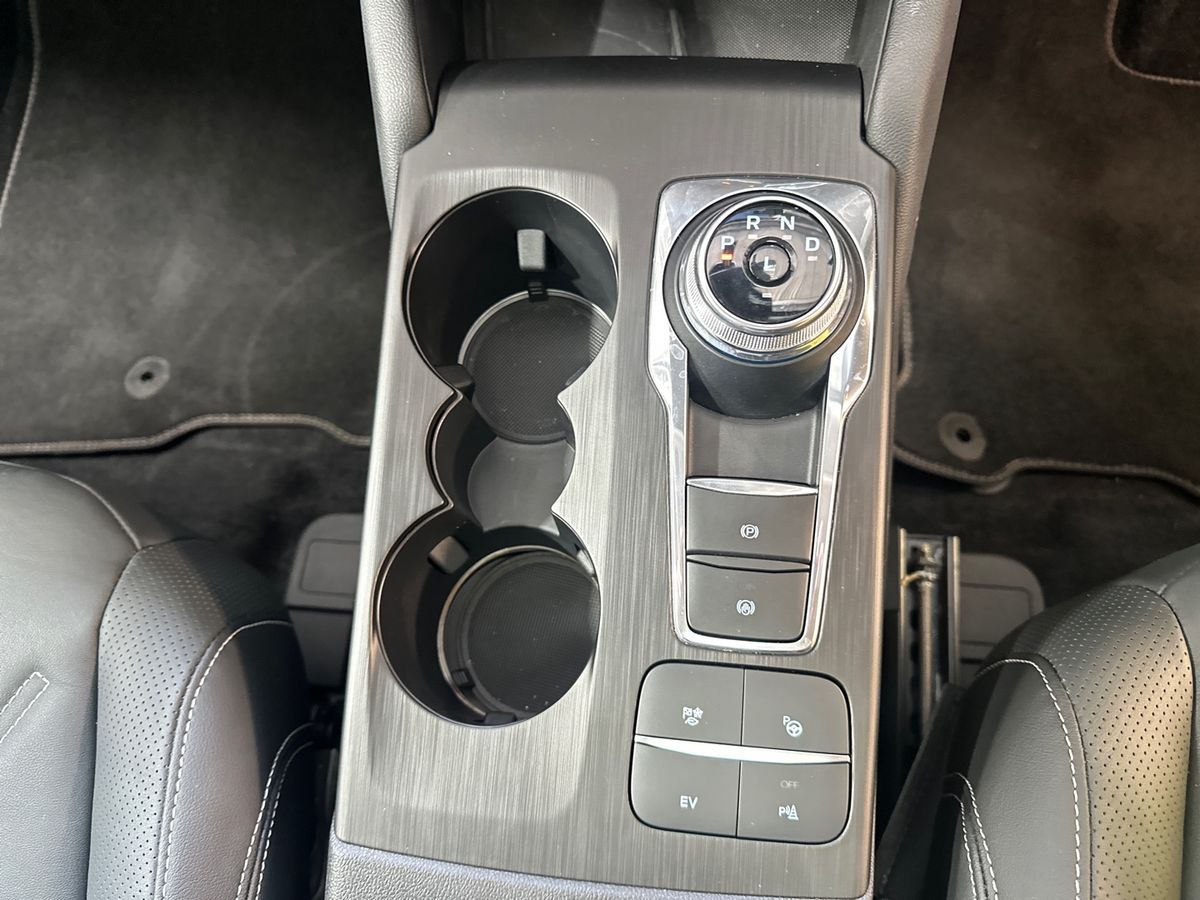 Used Ford Kuga 2024 for sale - 76626536: Photo 28