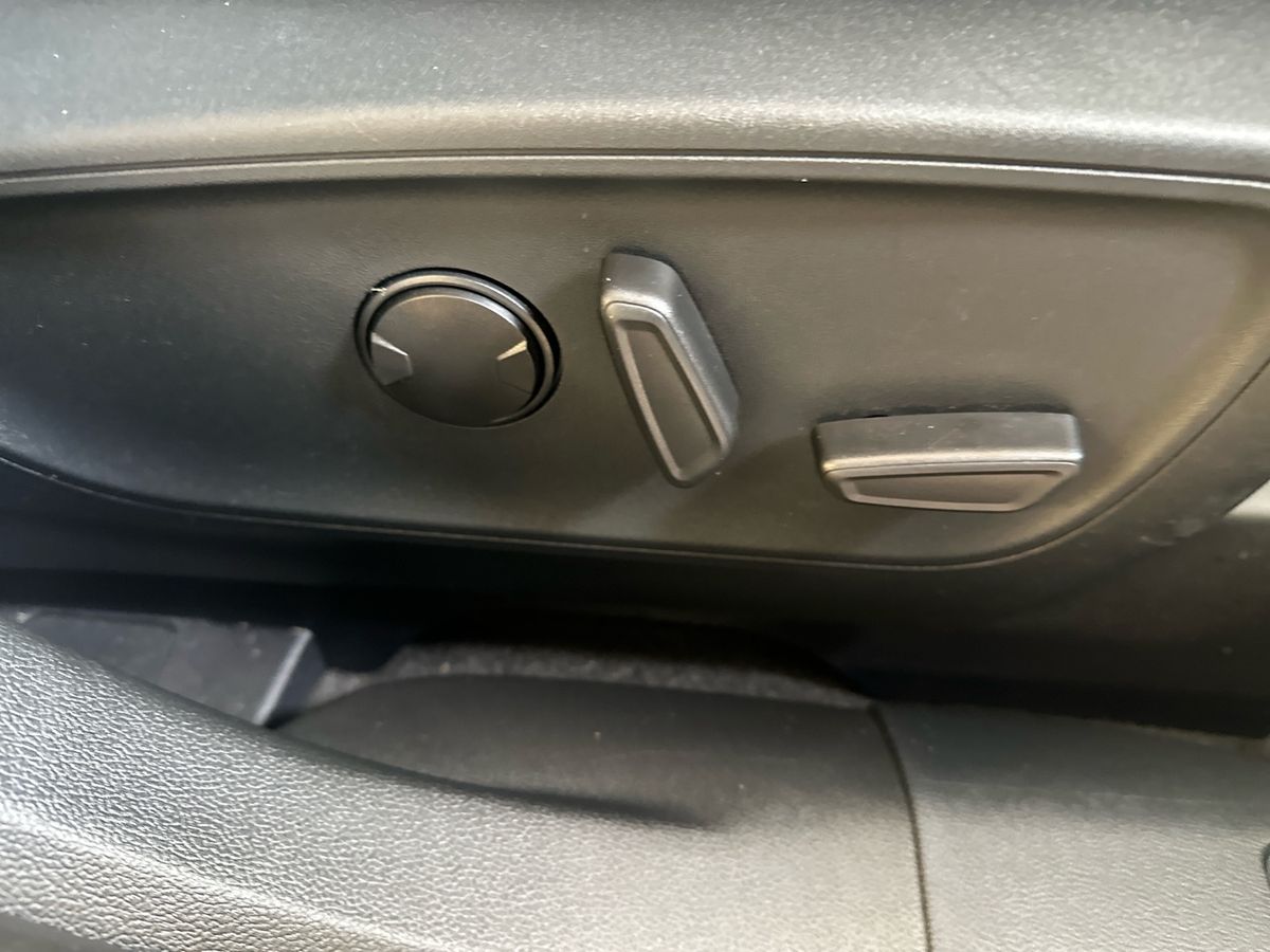 Used Ford Kuga 2024 for sale - 76626536: Photo 30