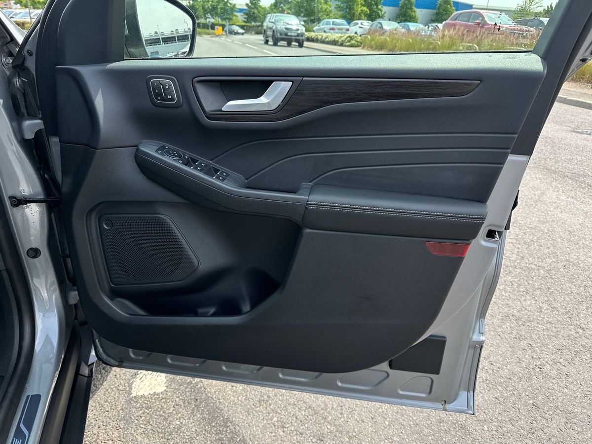 Used Ford Kuga 2024 for sale - 76626536: Photo 35