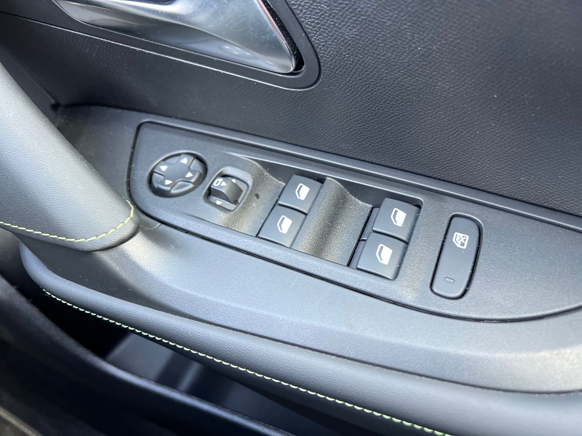 Used Peugeot 2008 2025 for sale - 76626552: Photo 25