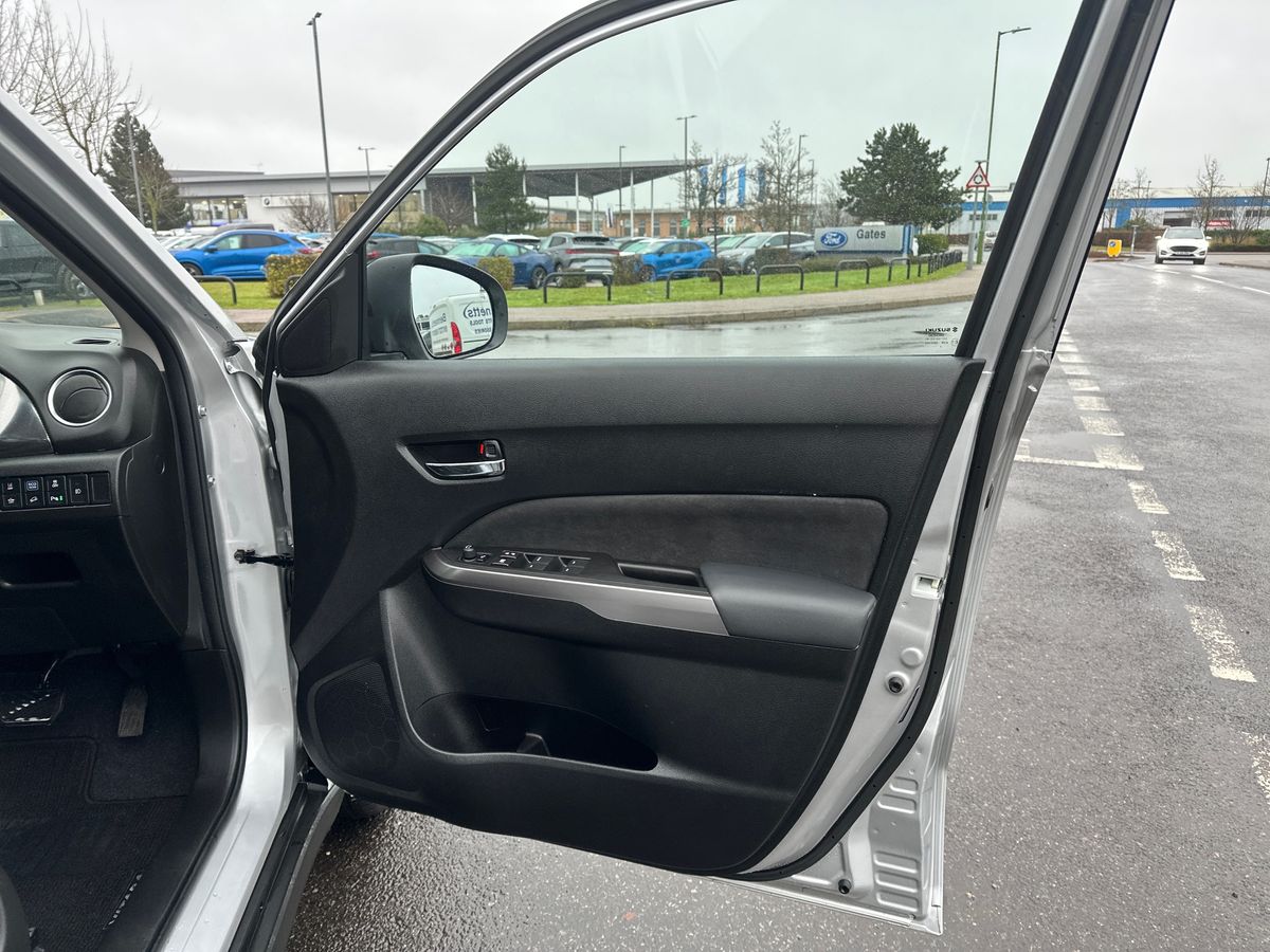 Used Suzuki Vitara 2022 for sale - 77673775: Photo 35