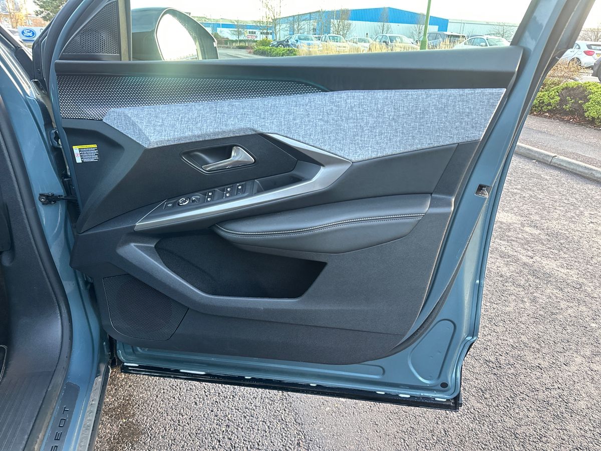 Used Peugeot 5008 2025 for sale - 77075745: Photo 35