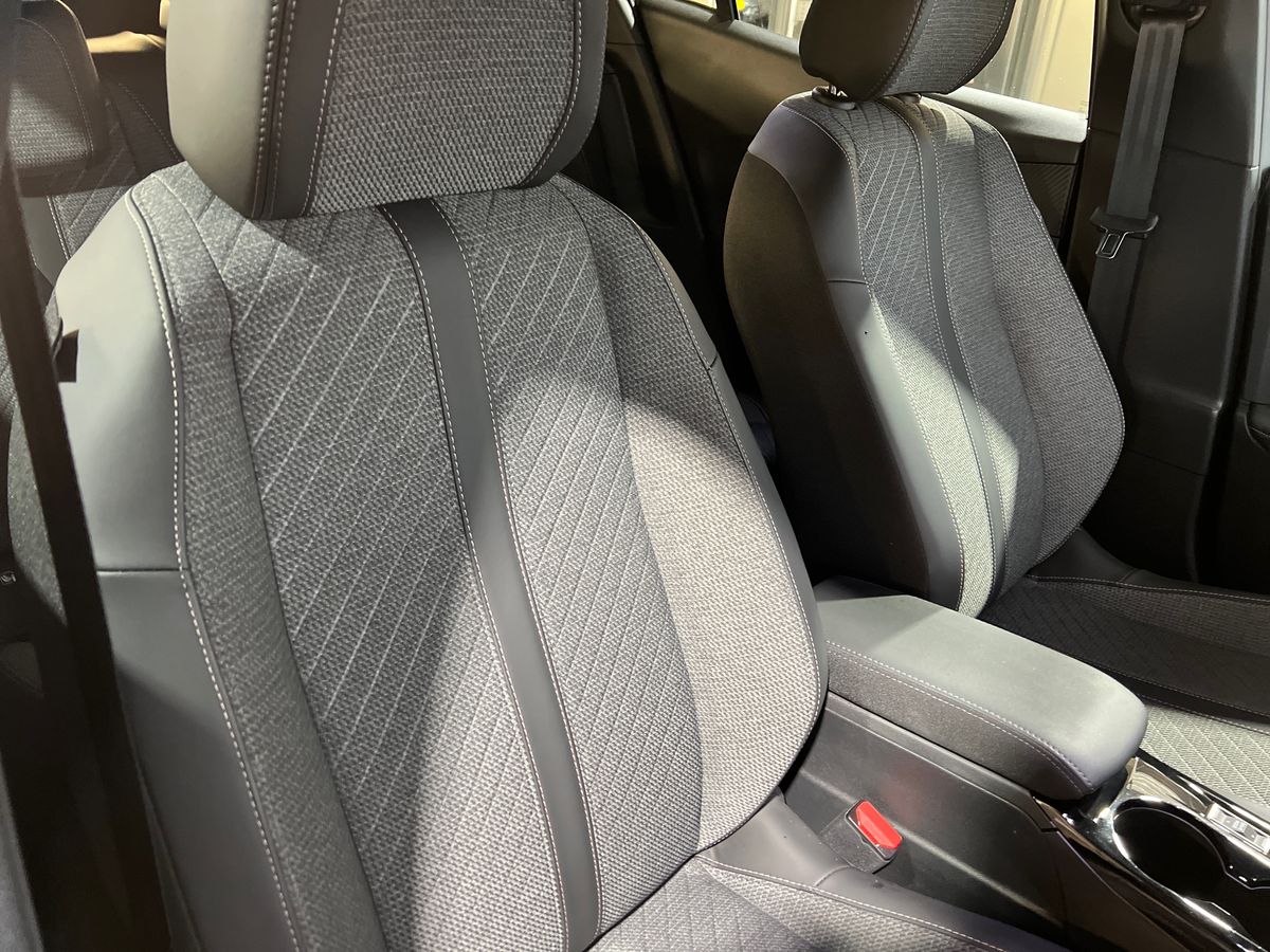 Used Peugeot 2008 2024 for sale - 76638397: Photo 12