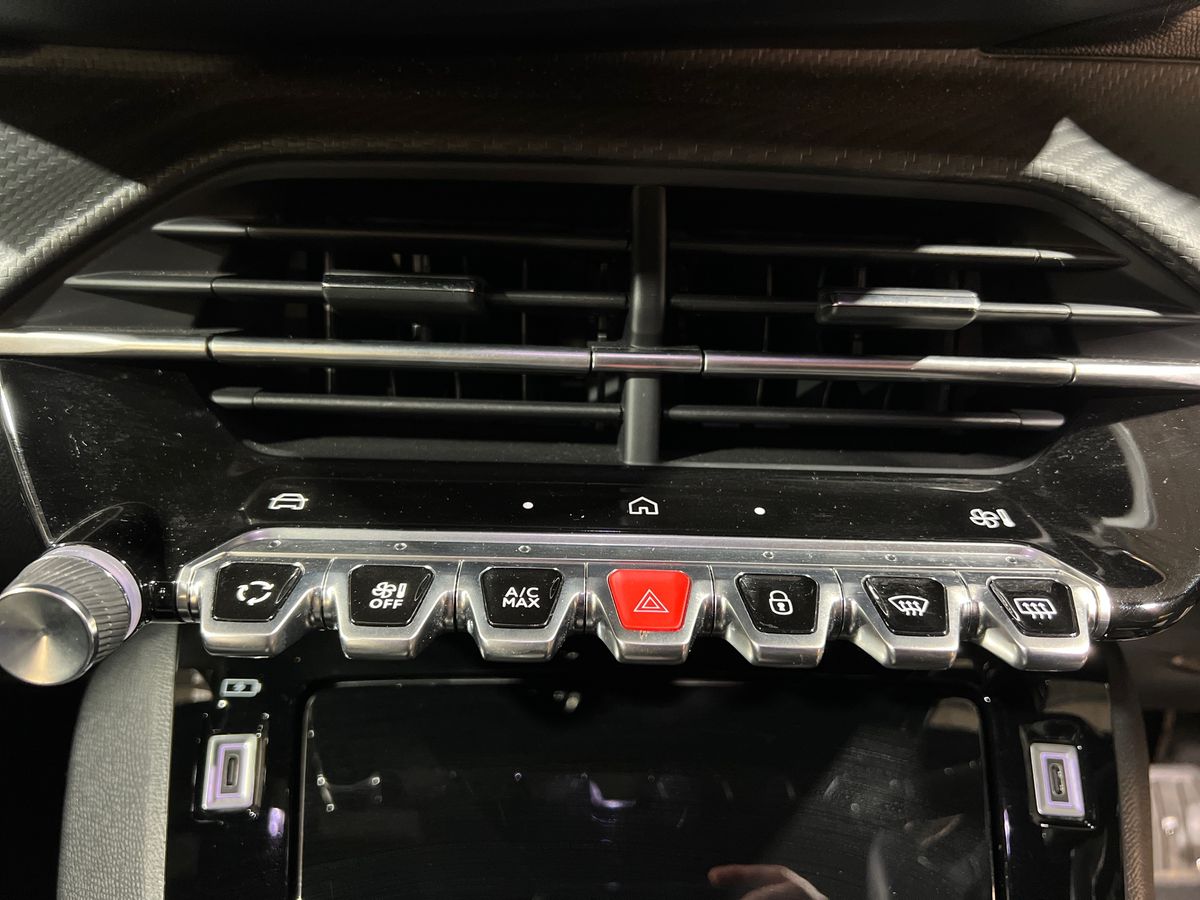 Used Peugeot 2008 2024 for sale - 76638397: Photo 22