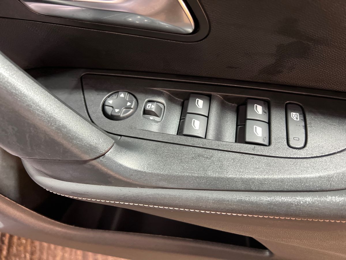 Used Peugeot 2008 2024 for sale - 76638397: Photo 25