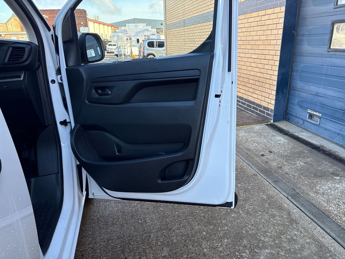 Used Peugeot Expert 2024 for sale - 77285632: Photo 35